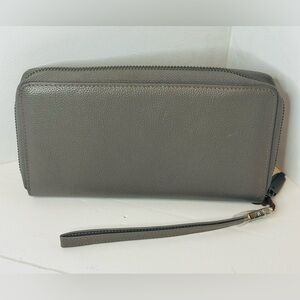 Women's BVEYZI Gray Leather RFID Blocking Wallet Wristlet Clutch Travel Purse